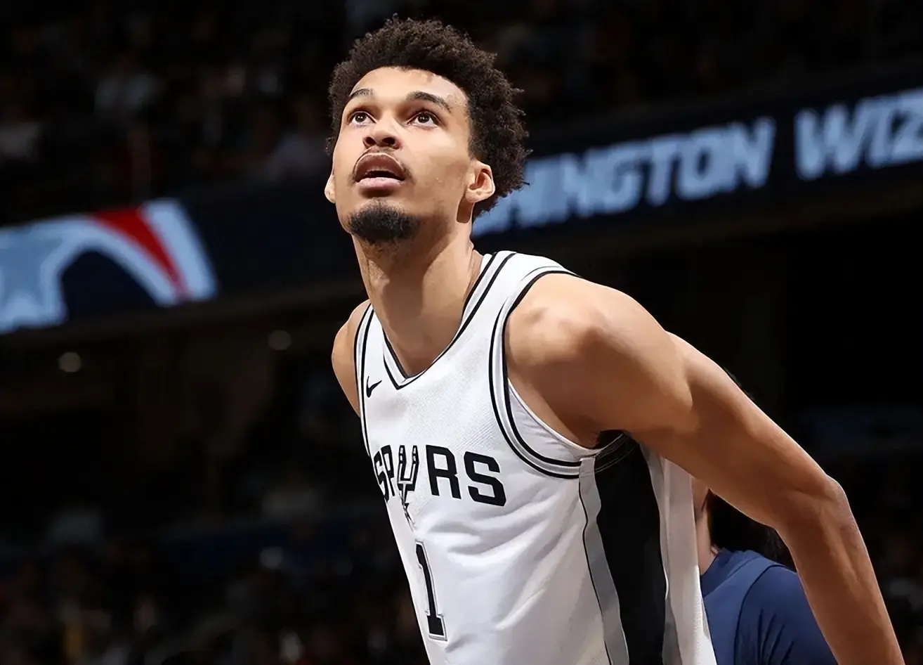 赛季身高为 赛季身高为