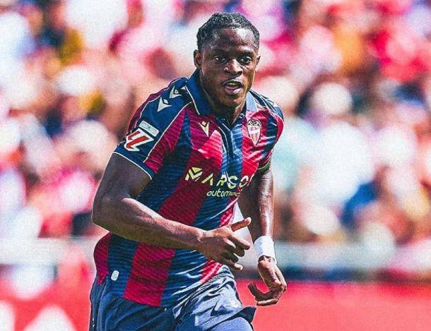 em, 夫斯基最终, 比利亚雷亚 em, 夫斯基最终, 比利亚雷亚